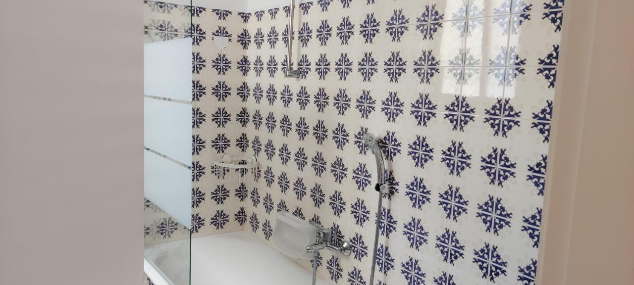 דירות ארטמידה Airport Friendly House 4 מראה חיצוני תמונה